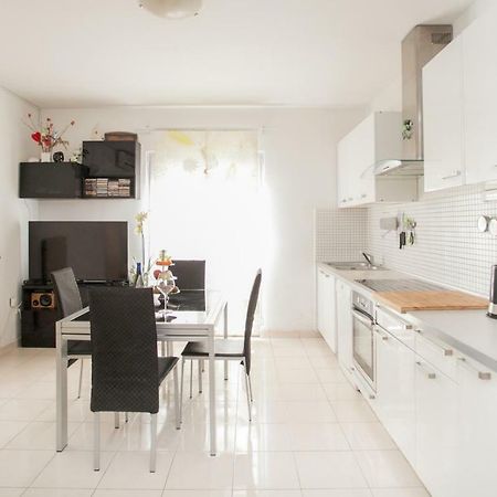 Apartment Nina , Bacvice Beach Split Extérieur photo