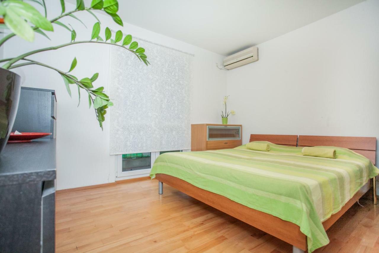 Apartment Nina , Bacvice Beach Split Extérieur photo
